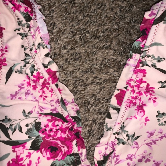 Target swimming suit - Picture 2 of 4